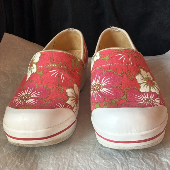 Dansko Vegan Volley Canvas Clogs Tropical Floral Red Pink Hawaiian Shoes Size 40 - Picture 4 of 15